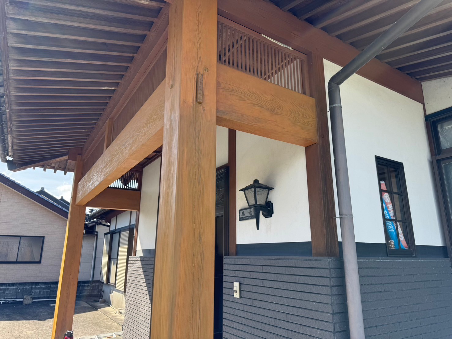 熊本県八代市　黒いシミが出来ていた和風住宅の木部塗装工事